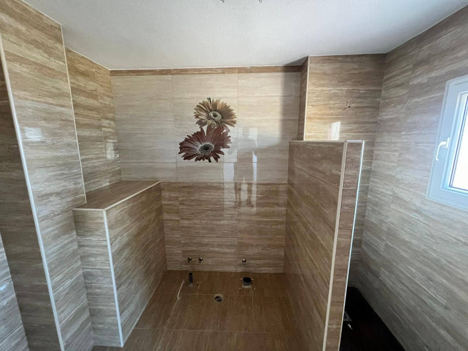4 bedroom Apartment for sale in Puebla de Soto with garage - € 225,000 (Ref: 9896355)