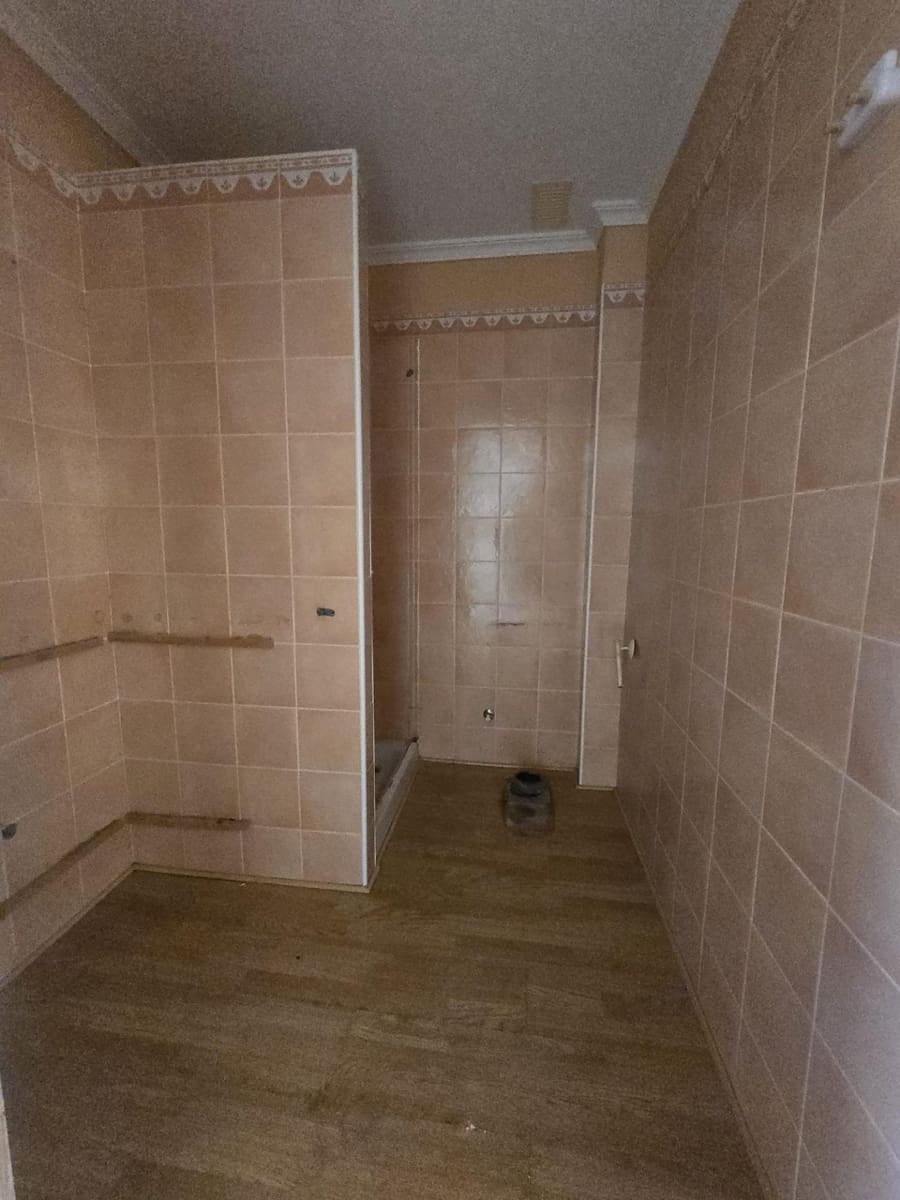 4 bedroom Apartment for sale in Puebla de Soto with garage - € 210,000 (Ref: 9896355)