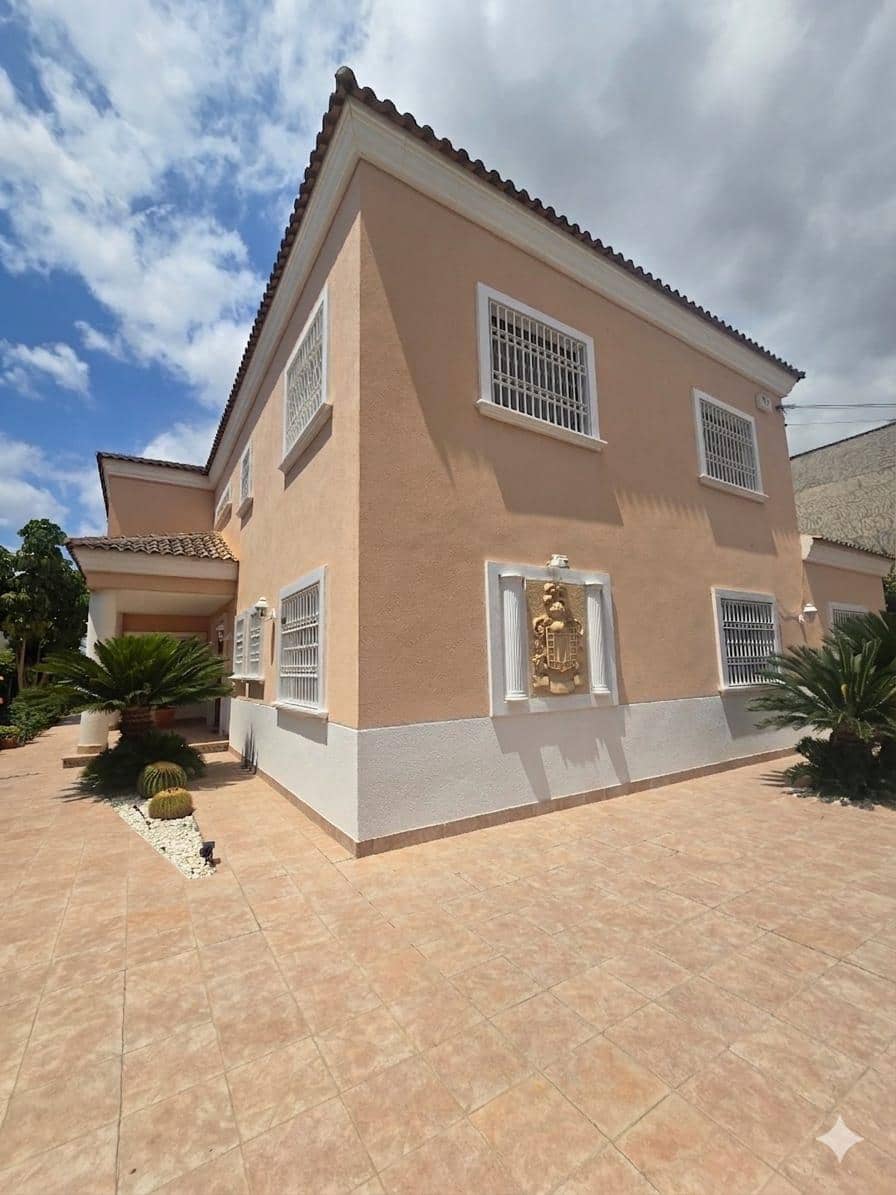 7 quarto Moradia para venda em Cabezo de Torres com piscina garagem - 950 000 € (Ref: 9908785)