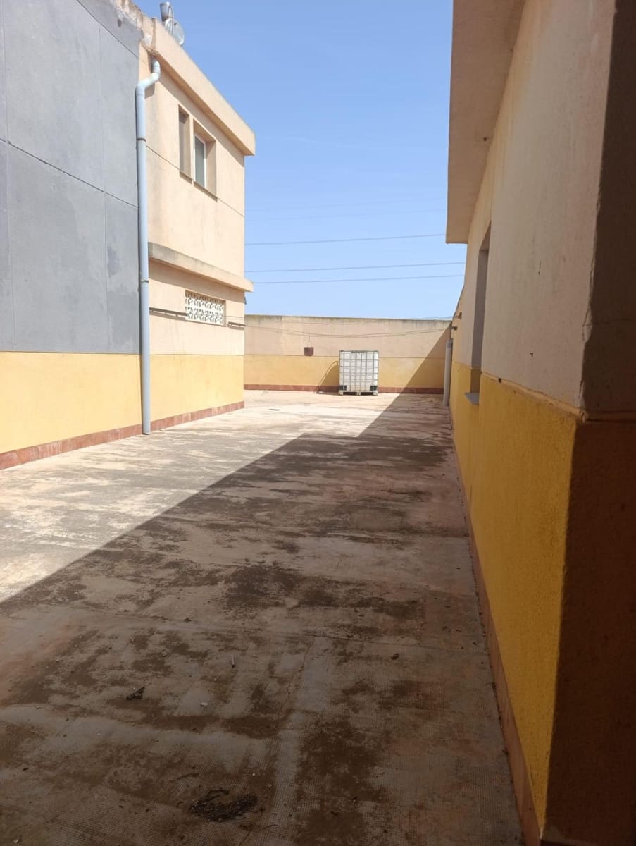 4 bedroom Finca/Country House for sale in La Magdalena with garage - € 295,000 (Ref: 9929422)