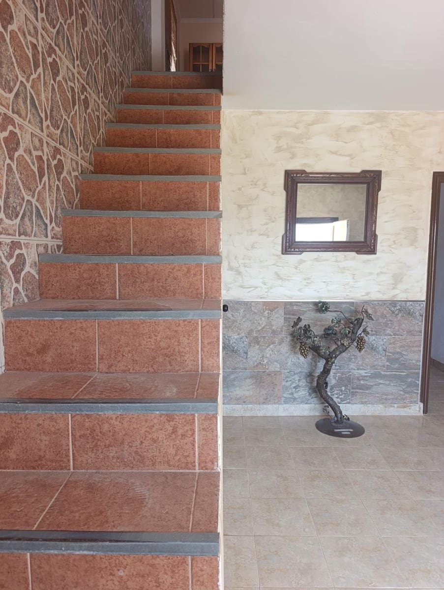 4 bedroom Finca/Country House for sale in La Magdalena with garage - € 295,000 (Ref: 9929422)