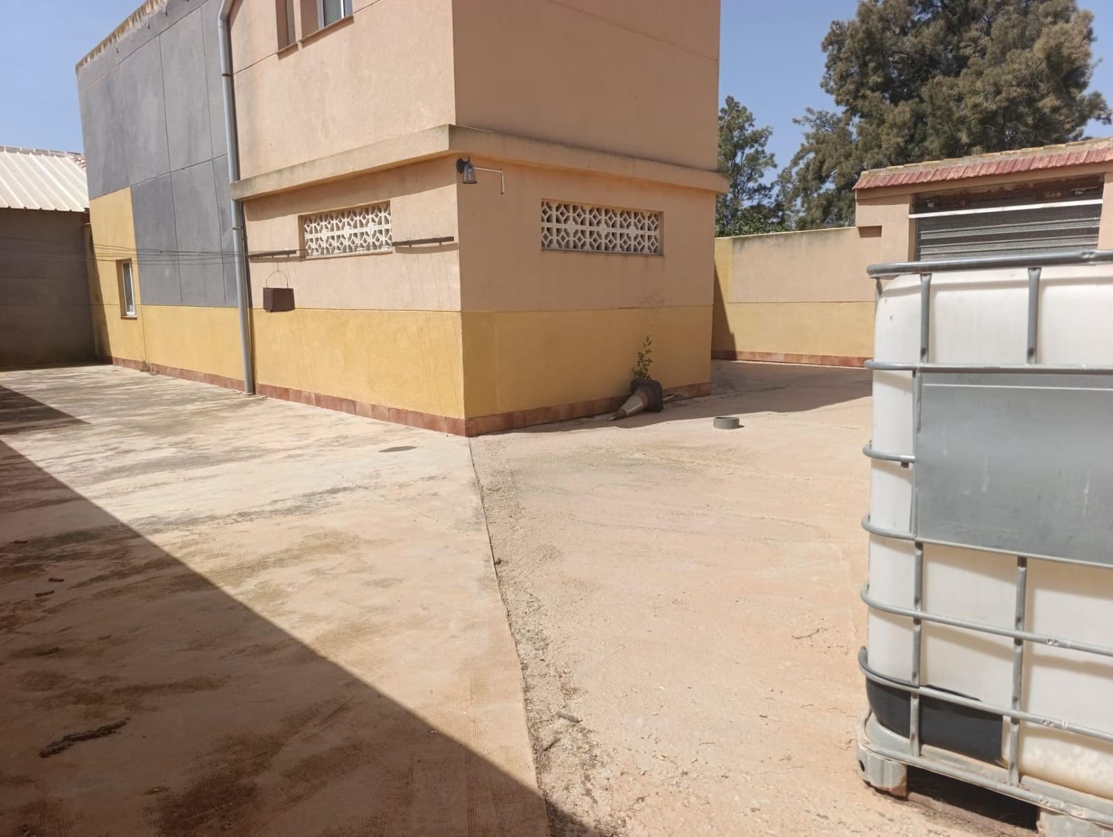 4 bedroom Finca/Country House for sale in La Magdalena with garage - € 295,000 (Ref: 9929422)