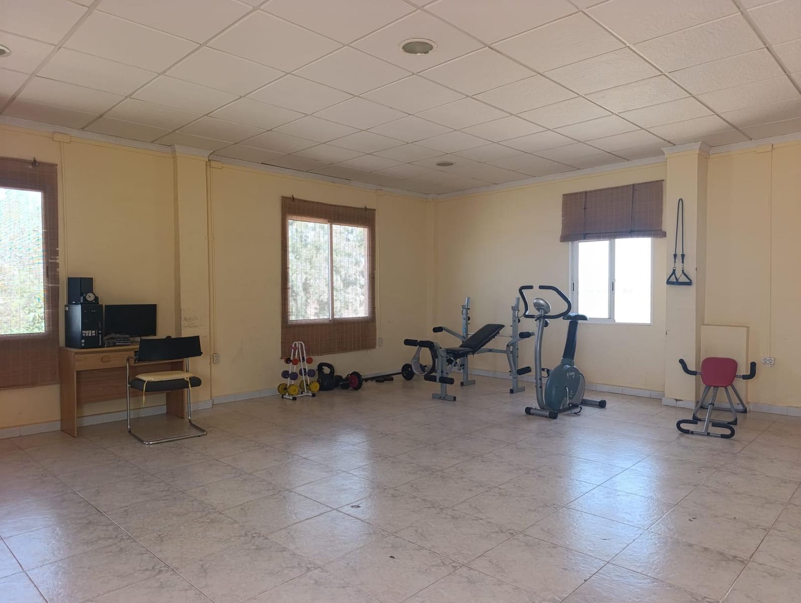 4 bedroom Finca/Country House for sale in La Magdalena with garage - € 295,000 (Ref: 9929422)