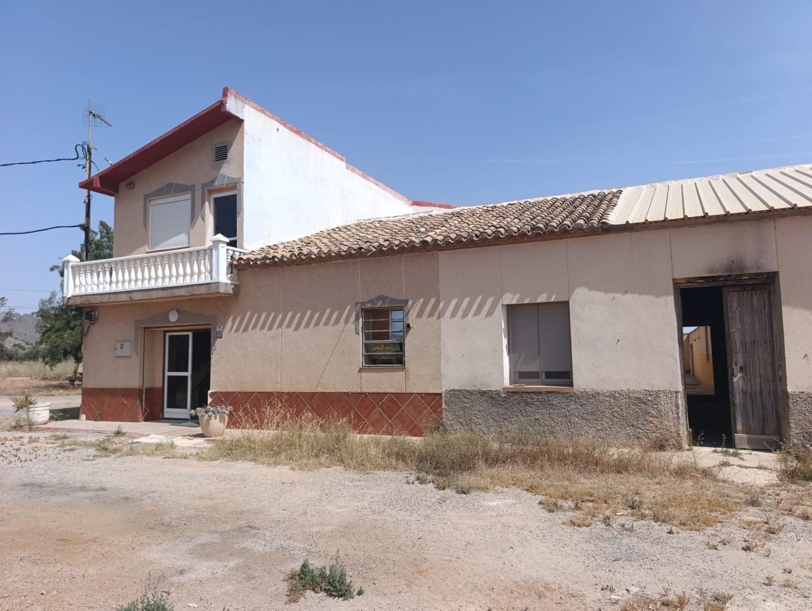 4 bedroom Finca/Country House for sale in La Magdalena with garage - € 295,000 (Ref: 9929422)