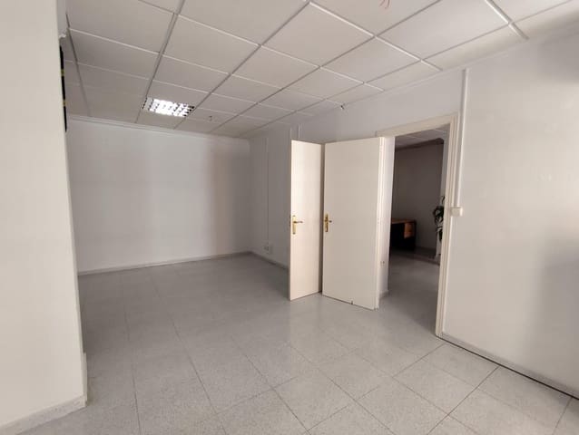 Toimisto vuokrattavana paikassa Cartagena - 900 € (Ref: 9965301)