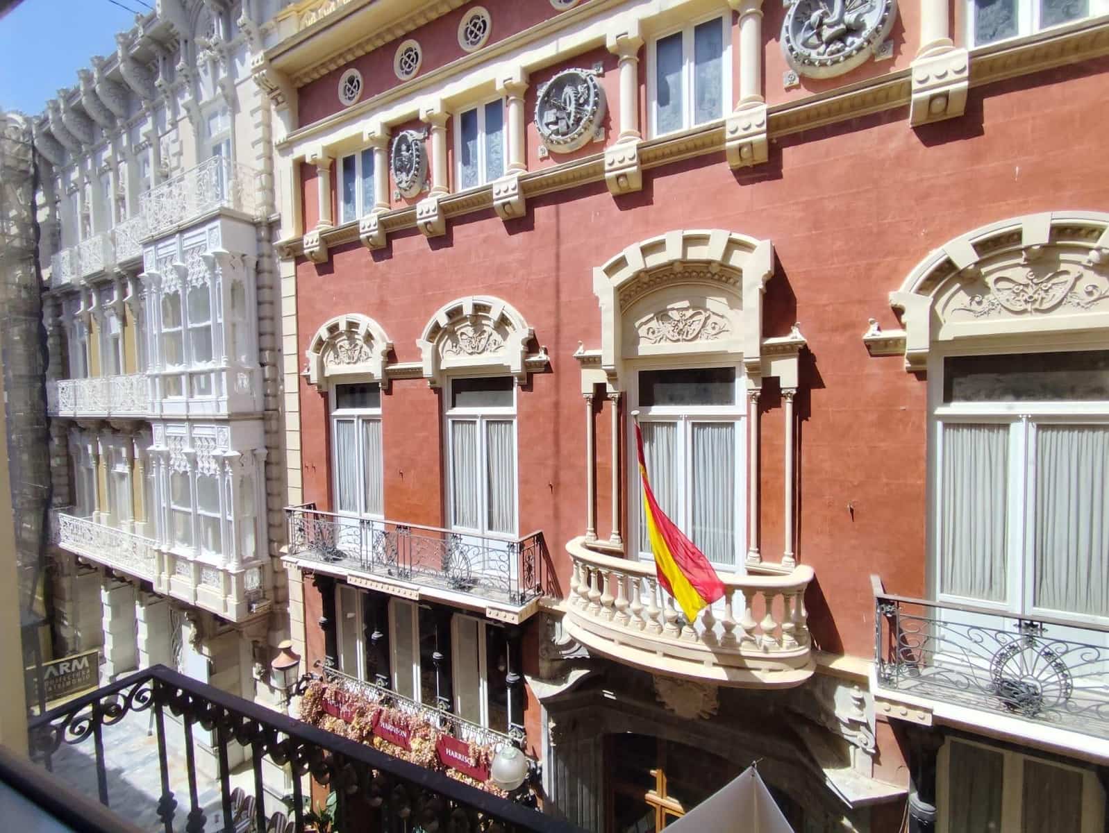 Office for rent in Cartagena - € 900 (Ref: 9965301)