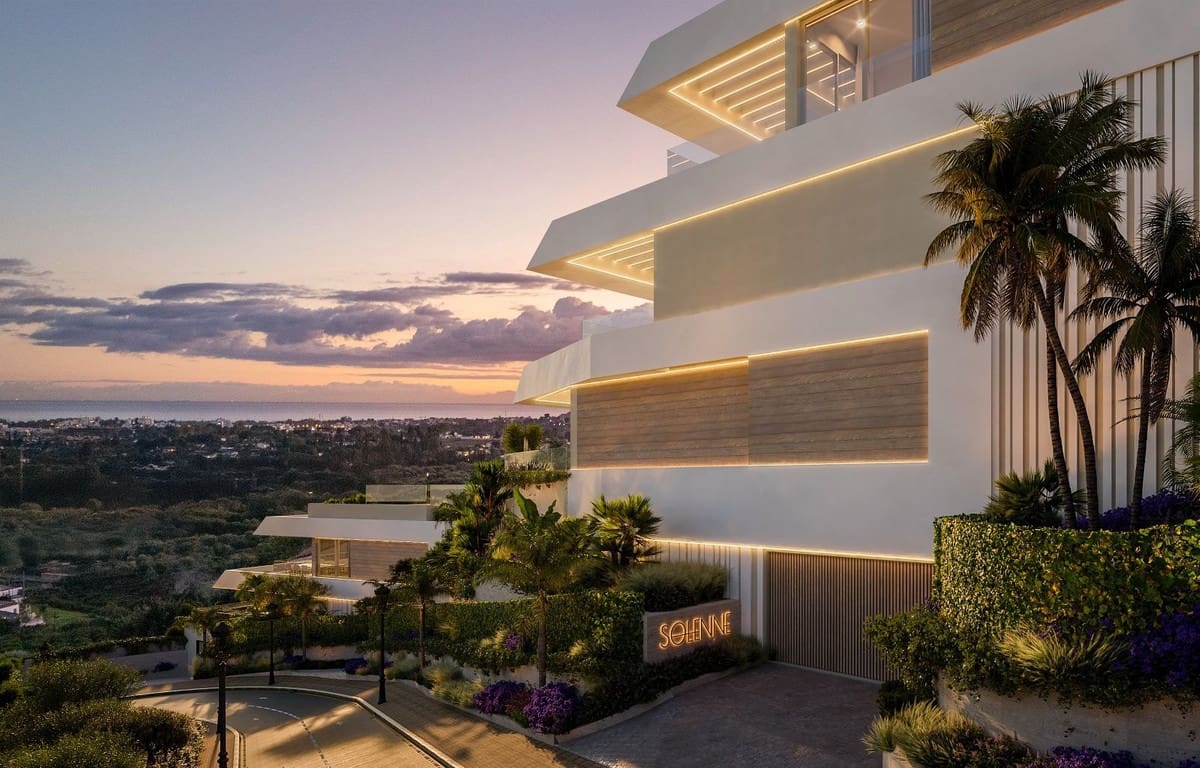 2 soverom Penthouse til salgs i Benahavis med svømmebasseng garasje - € 1 050 000 (Ref: 10059531)