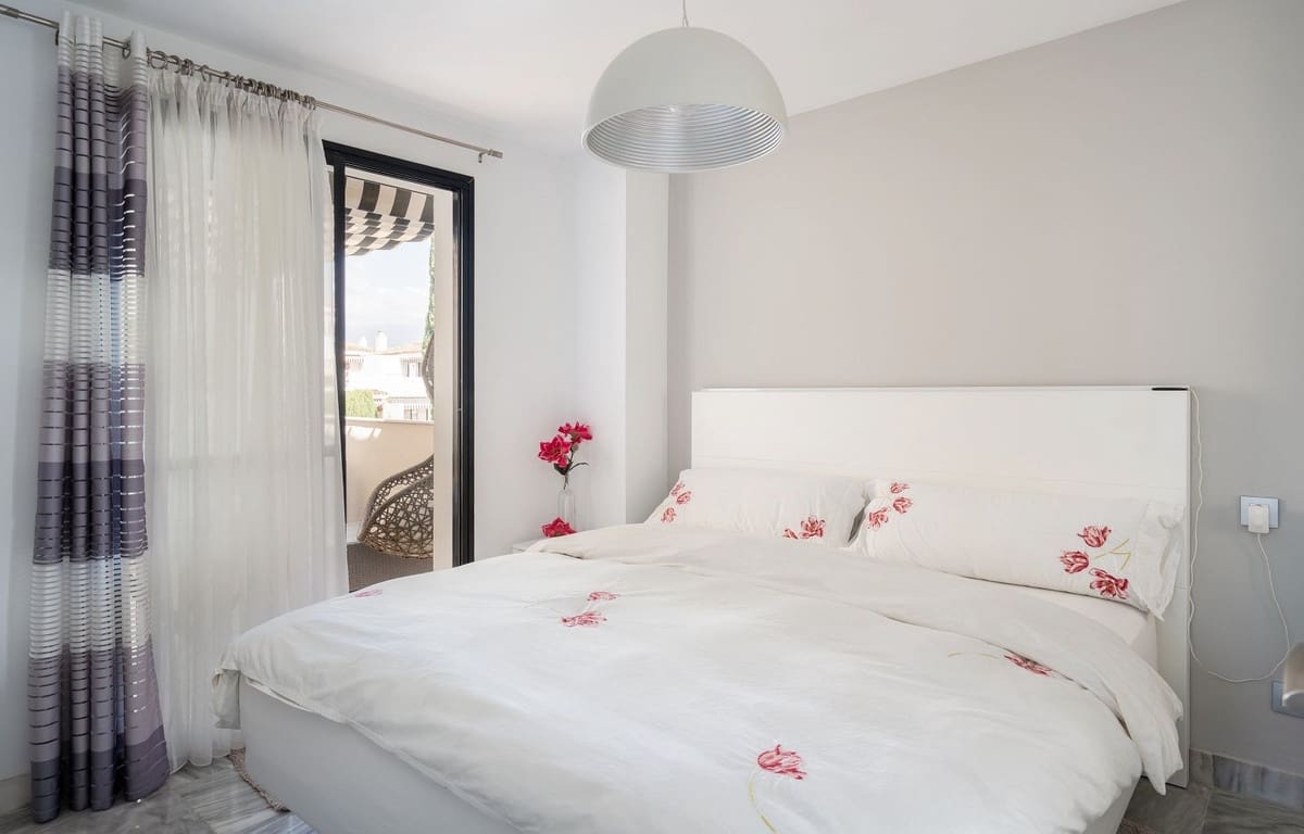3 chambre Maison de Ville à vendre à Costalita avec piscine garage - 680 000 € (Ref: 10059535)