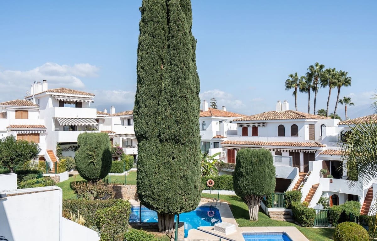 3 chambre Maison de Ville à vendre à Costalita avec piscine garage - 680 000 € (Ref: 10059535)