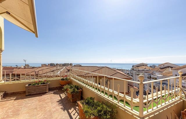 3 sypialnia Apartament na sprzedaż w Benalmadena Costa, Benalmádena z basenem garażem - 1 533 000 € (Ref: 10059541)