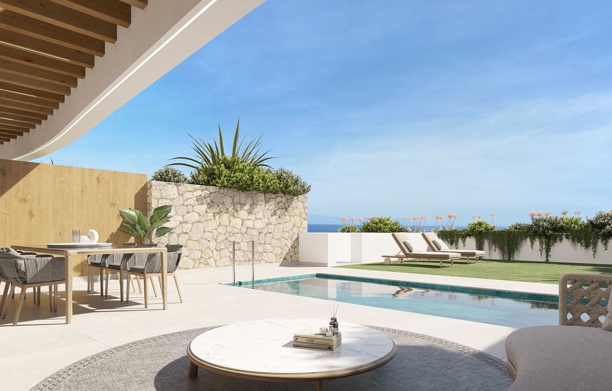 2 sovrum Lägenhet till salu i Mijas Costa med pool garage - 1 056 000 € (Ref: 8421693)