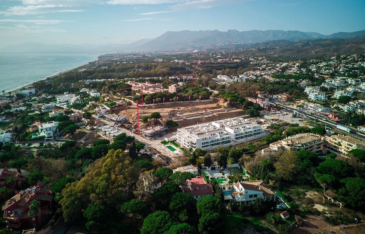 4 soveværelse Byhus til salg i Elviria med swimmingpool garage - € 1.250.000 (Ref: 8461146)