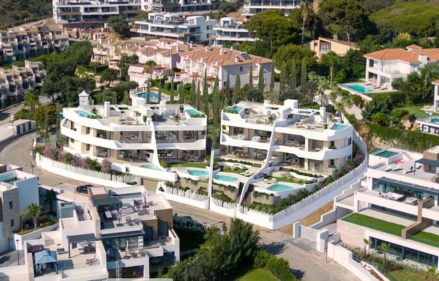 3 soverom Leilighet til salgs i Cabopino, Marbella med svømmebasseng garasje - € 1 790 000 (Ref: 8465483)