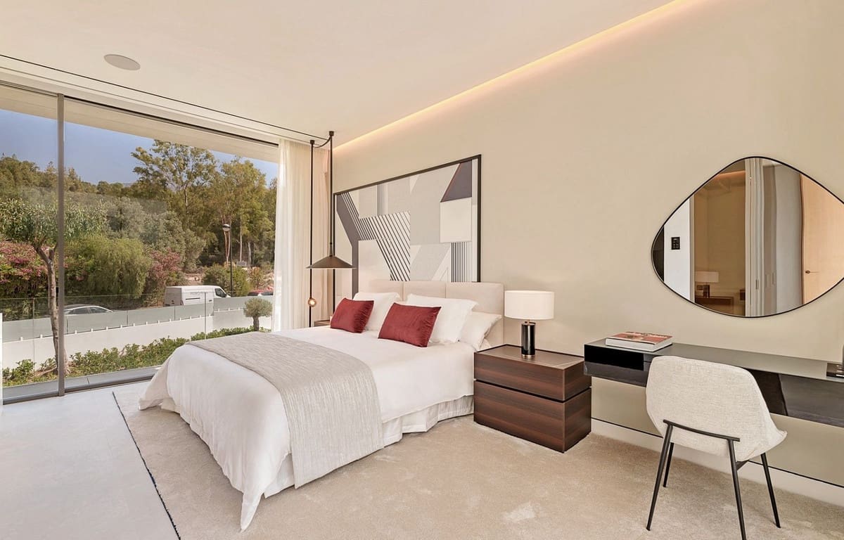 3 bedroom Villa for sale in Golden Mile with pool garage - € 7,500,000 (Ref: 8477180)