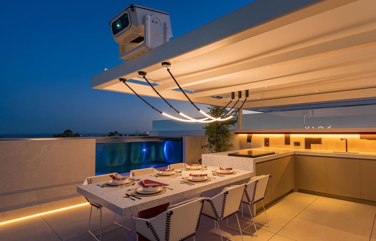 3 bedroom Villa for sale in Golden Mile with pool garage - € 7,500,000 (Ref: 8477180)