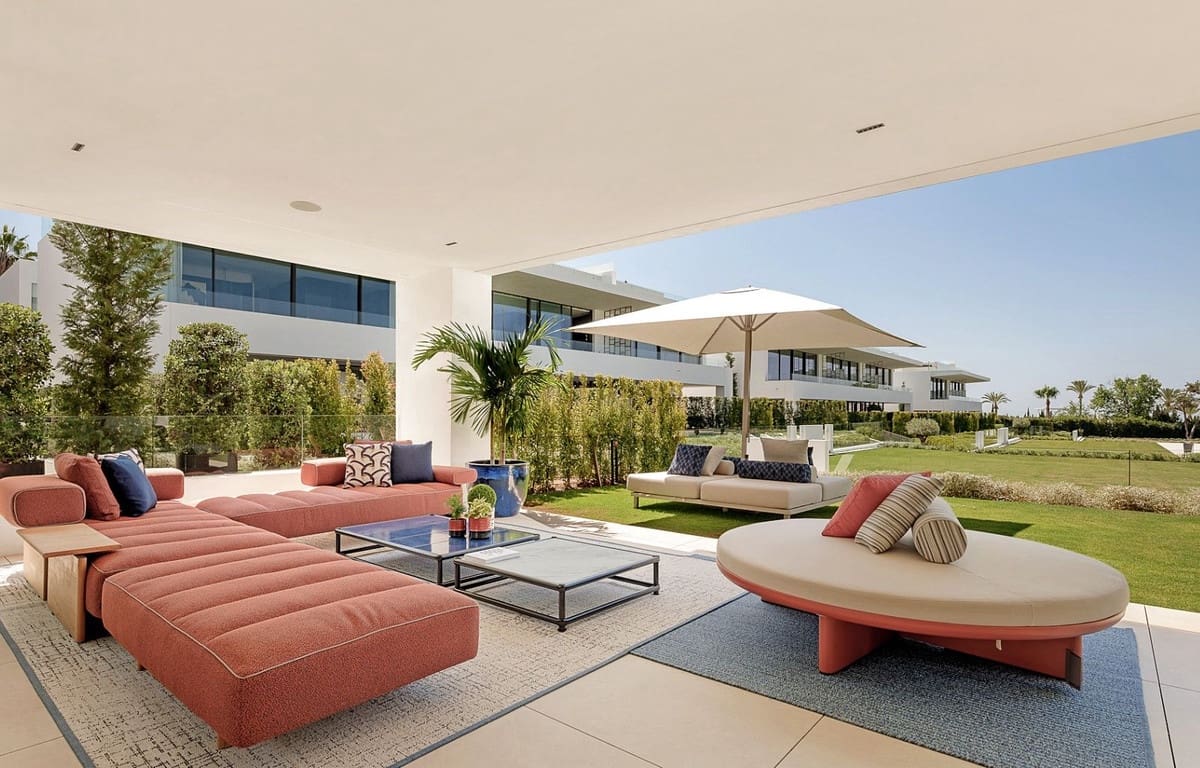 3 bedroom Villa for sale in Golden Mile with pool garage - € 7,500,000 (Ref: 8477180)