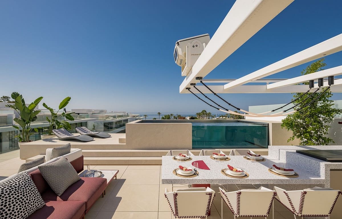 3 bedroom Villa for sale in Golden Mile with pool garage - € 7,500,000 (Ref: 8477180)