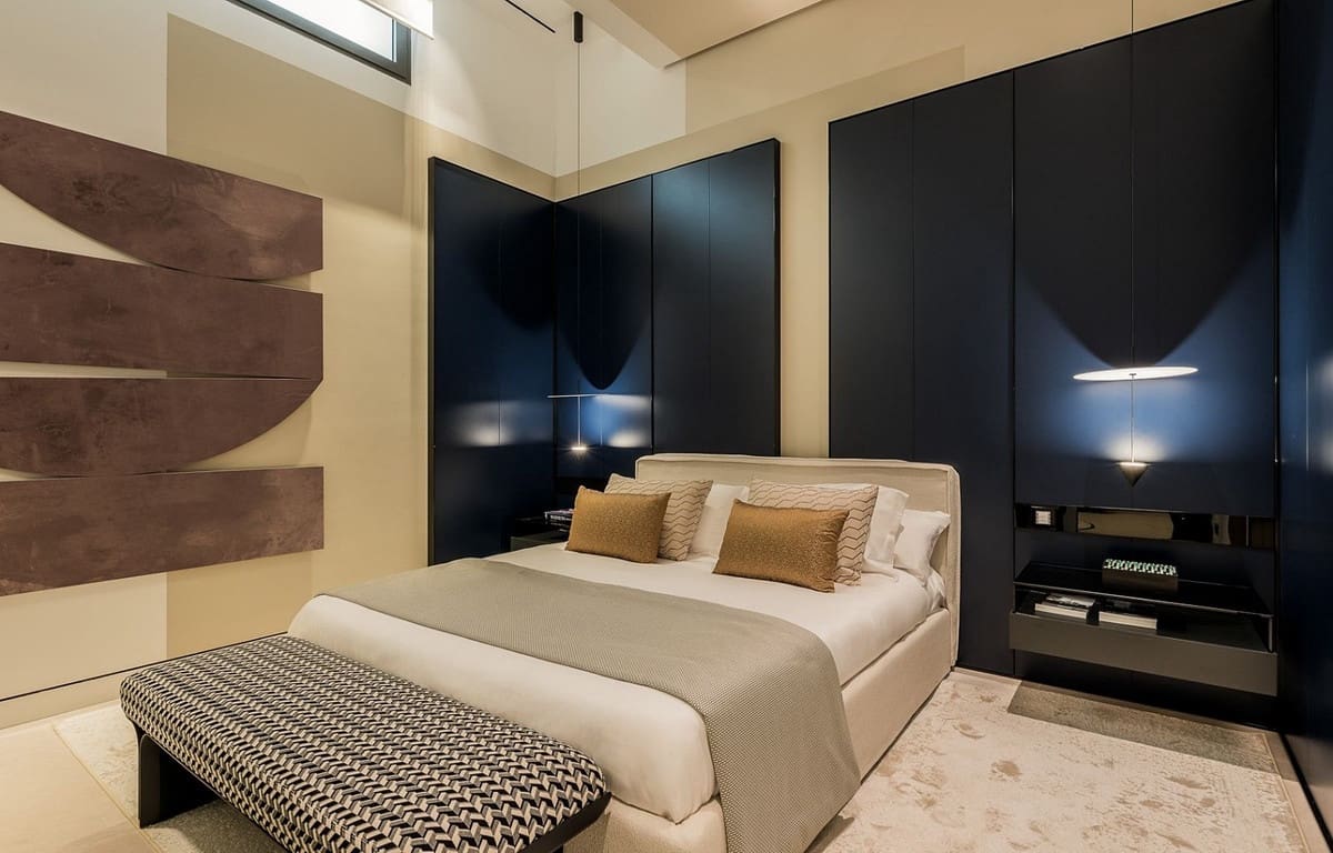 3 bedroom Villa for sale in Golden Mile with pool garage - € 7,500,000 (Ref: 8477180)