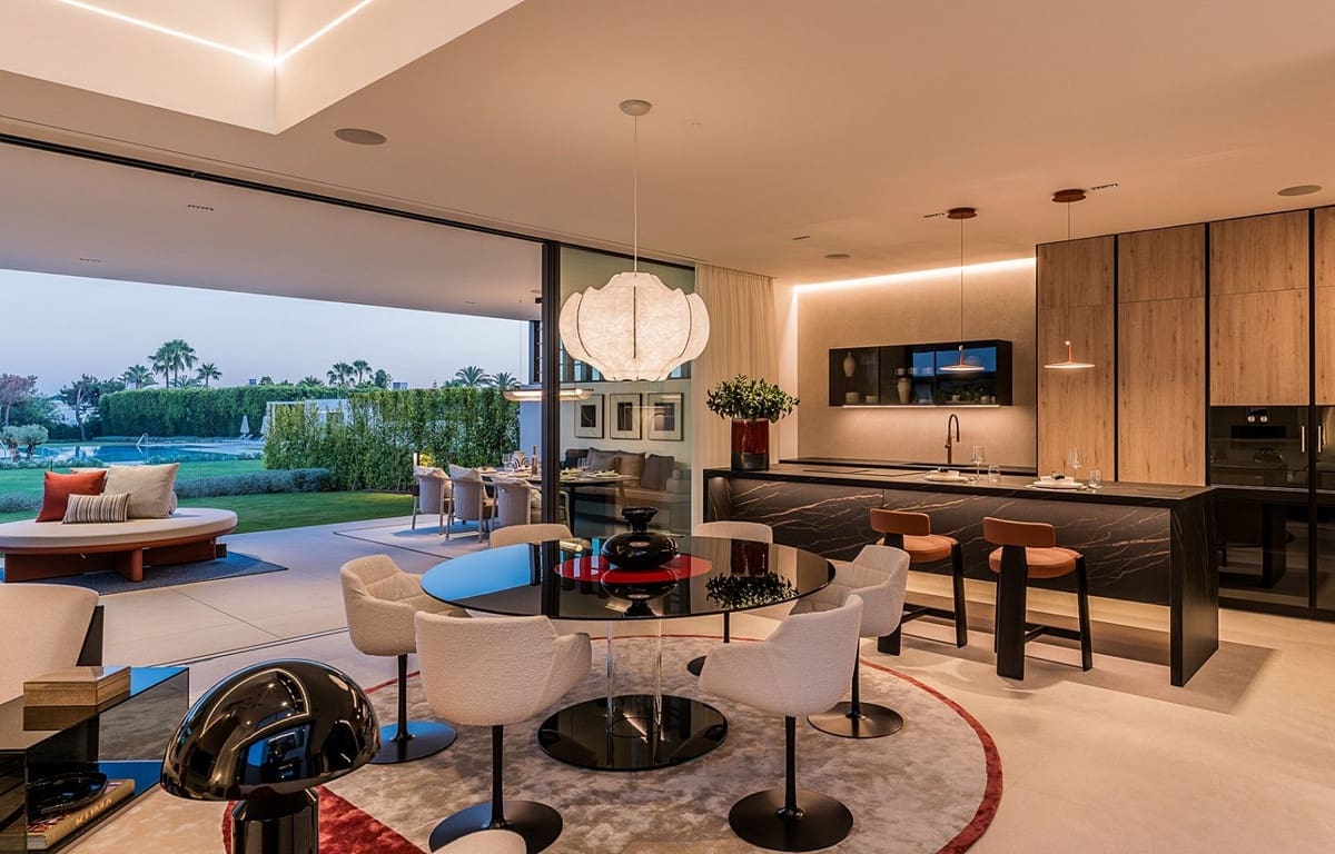 3 bedroom Villa for sale in Golden Mile with pool garage - € 7,500,000 (Ref: 8477180)