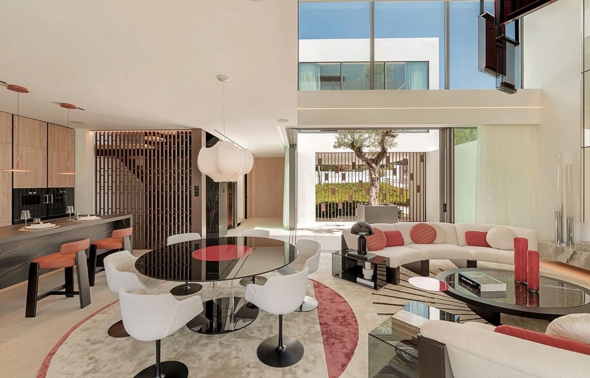 3 bedroom Villa for sale in Golden Mile with pool garage - € 7,500,000 (Ref: 8477180)