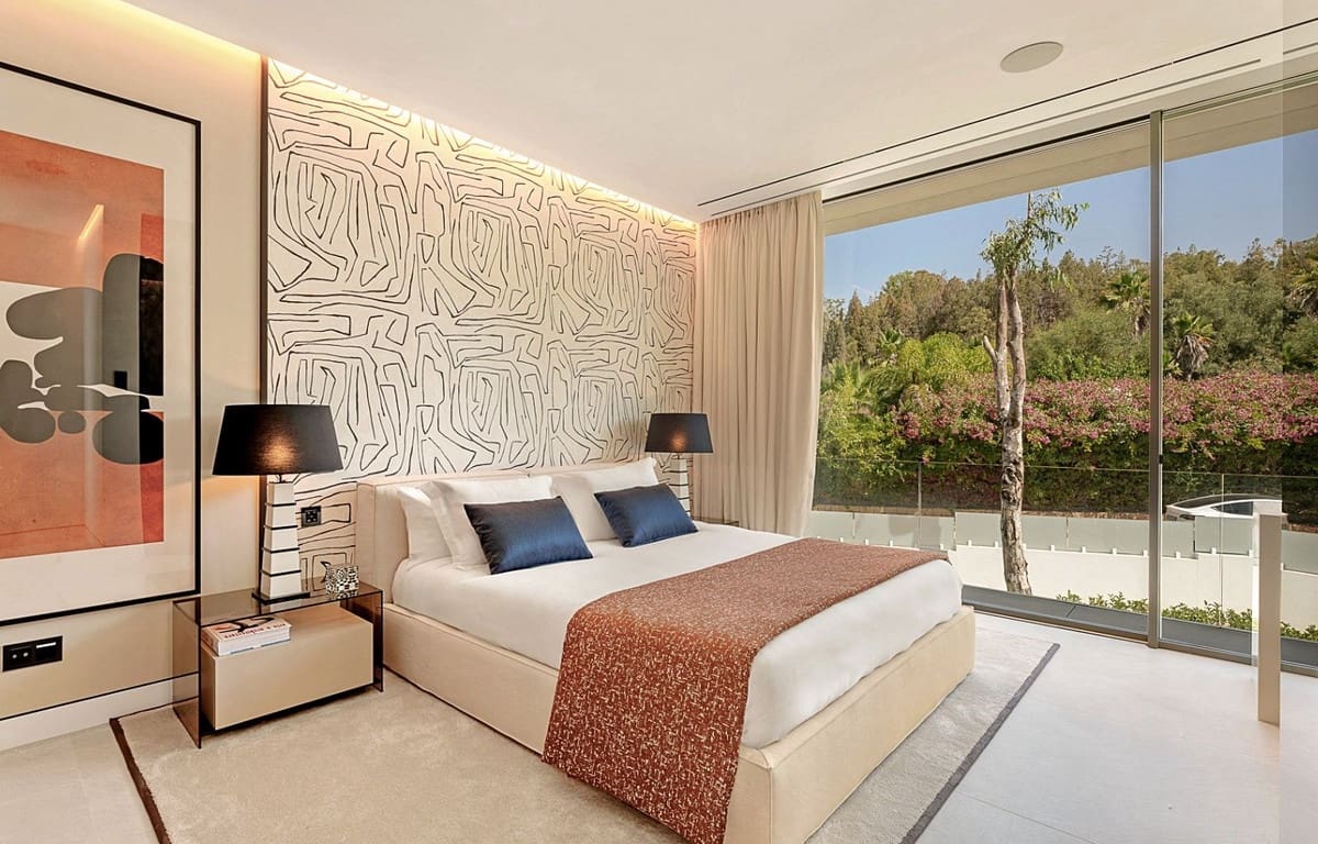 3 bedroom Villa for sale in Golden Mile with pool garage - € 7,500,000 (Ref: 8477180)