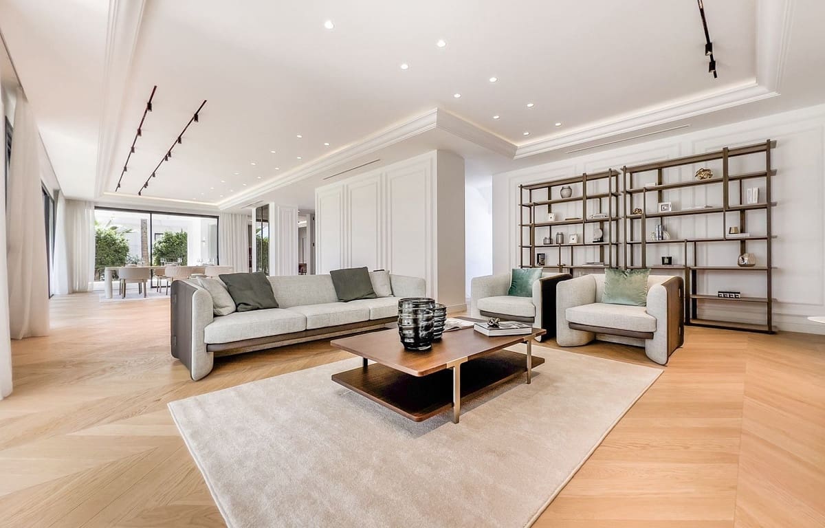6 bedroom Villa for sale in Golden Mile with pool garage - € 6,400,000 (Ref: 8479923)