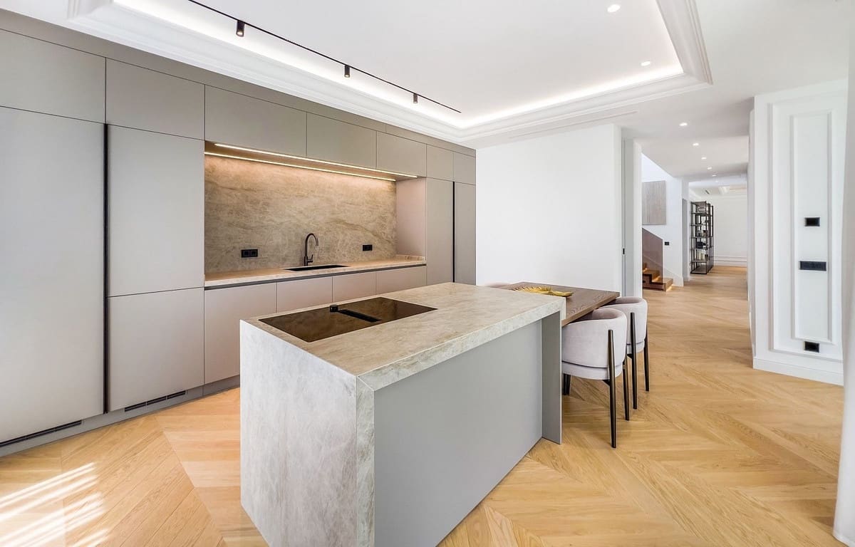 6 bedroom Villa for sale in Golden Mile with pool garage - € 6,400,000 (Ref: 8479923)