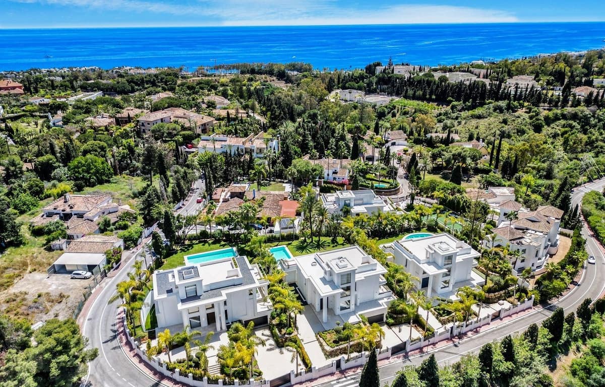 6 bedroom Villa for sale in Golden Mile with pool garage - € 6,400,000 (Ref: 8479923)