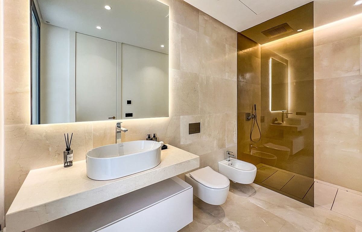 6 bedroom Villa for sale in Golden Mile with pool garage - € 6,400,000 (Ref: 8479923)