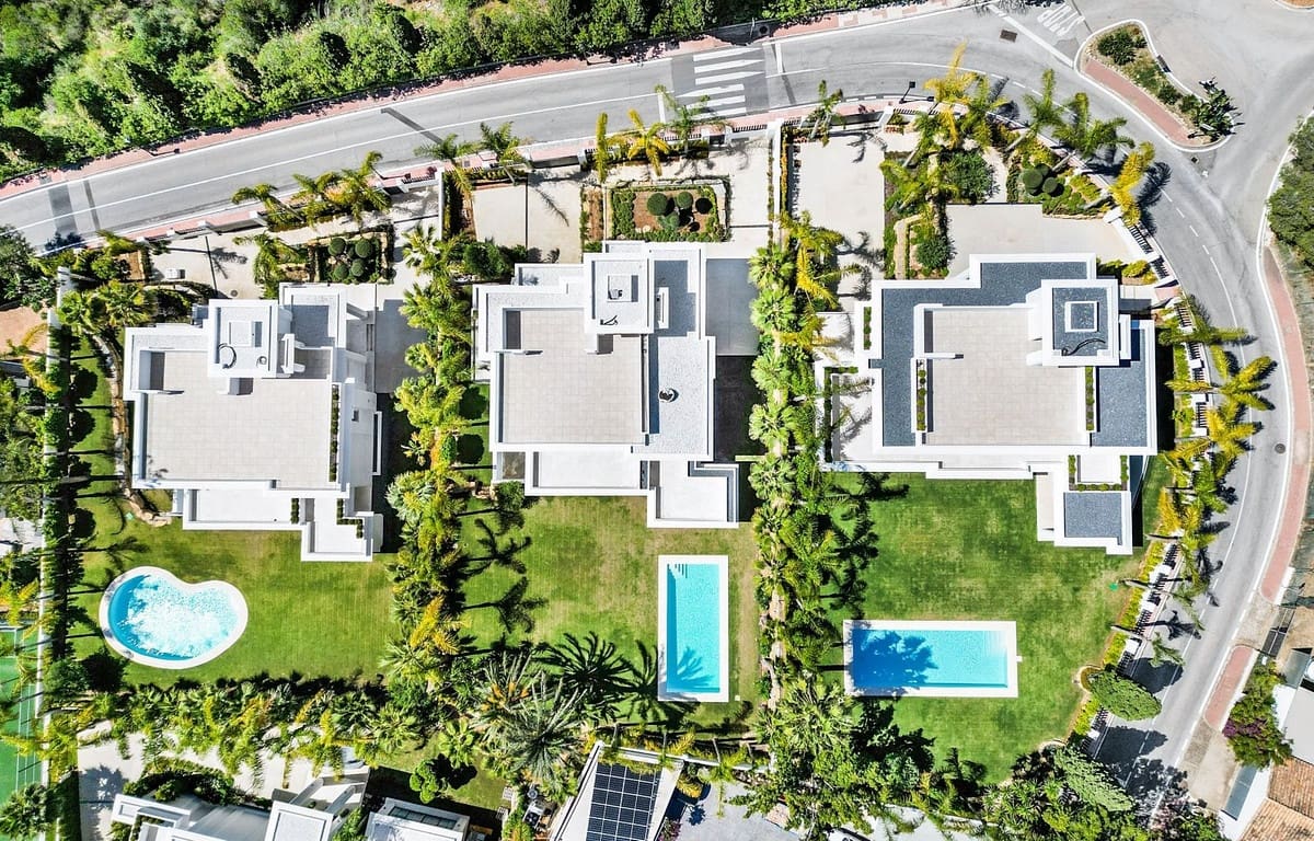 6 bedroom Villa for sale in Golden Mile with pool garage - € 6,400,000 (Ref: 8479923)
