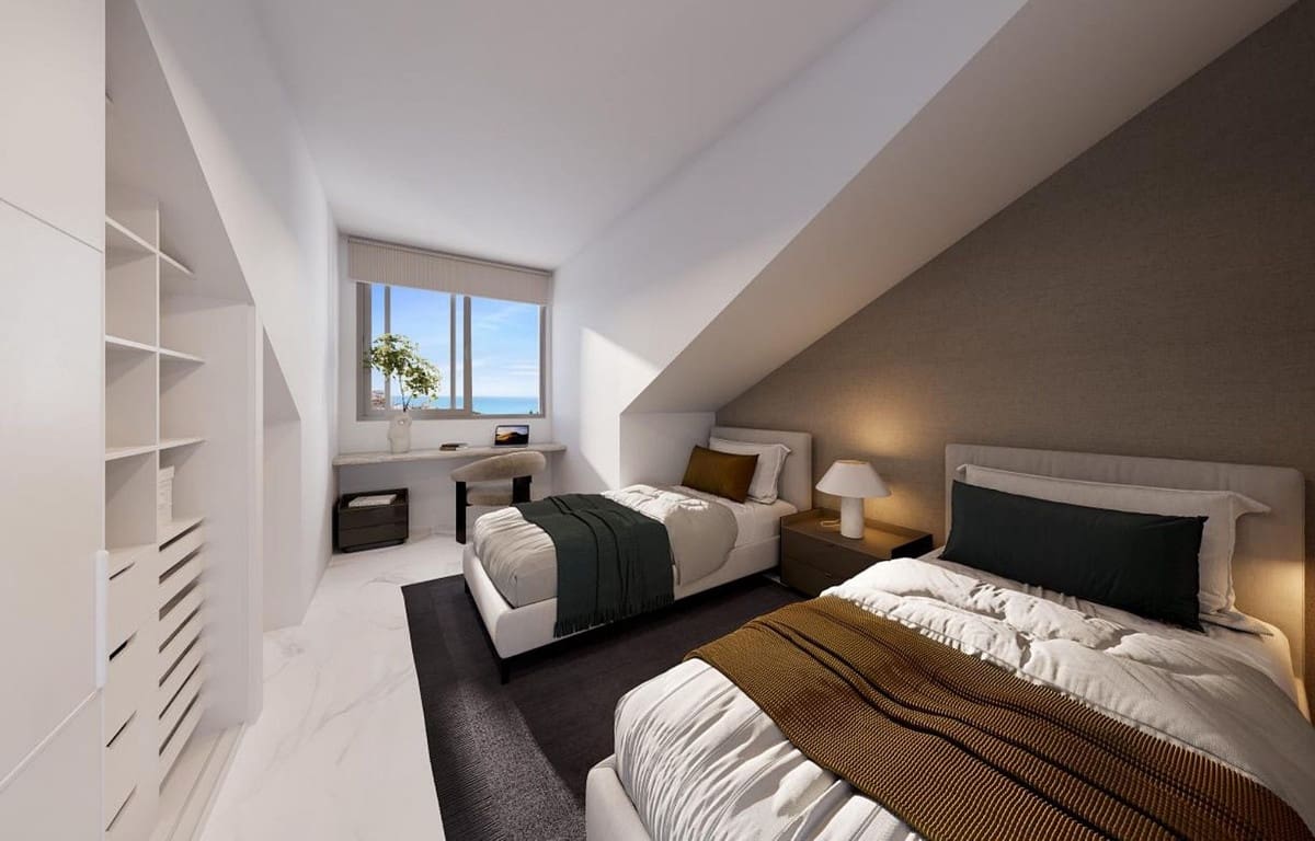 3 bedroom Penthouse for sale in Torrequebrada with pool garage - € 1,040,000 (Ref: 8614301)