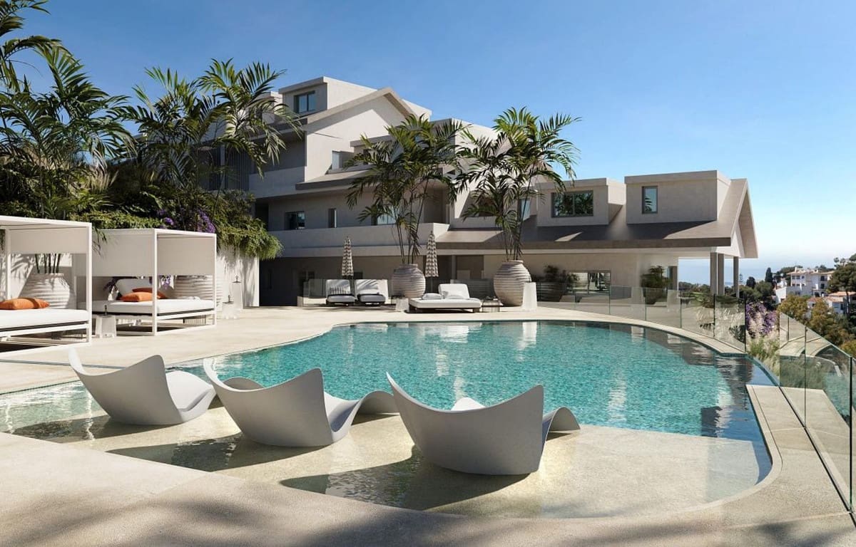 3 bedroom Penthouse for sale in Torrequebrada with pool garage - € 1,040,000 (Ref: 8614301)