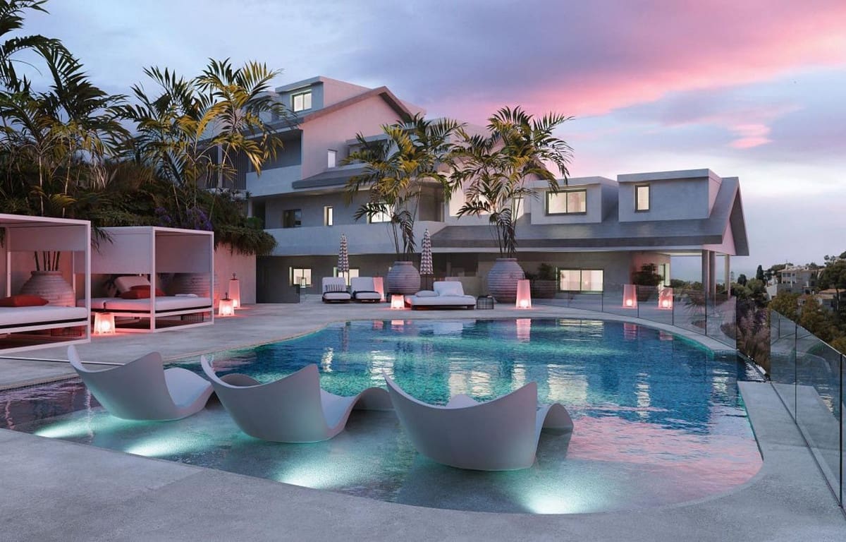 3 bedroom Penthouse for sale in Torrequebrada with pool garage - € 1,040,000 (Ref: 8614301)