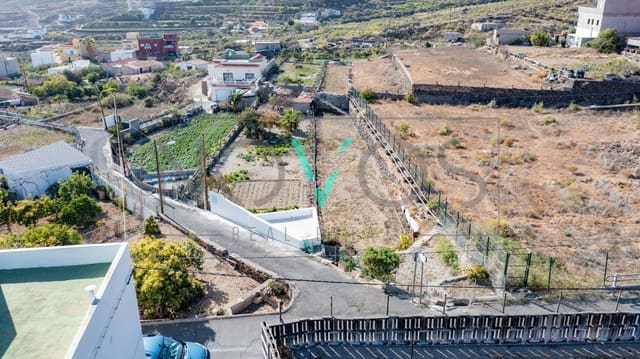 Grunde uden byggetilladelser til salg i Valle de San Lorenzo, Arona - € 34.000 (Ref: 8612745)