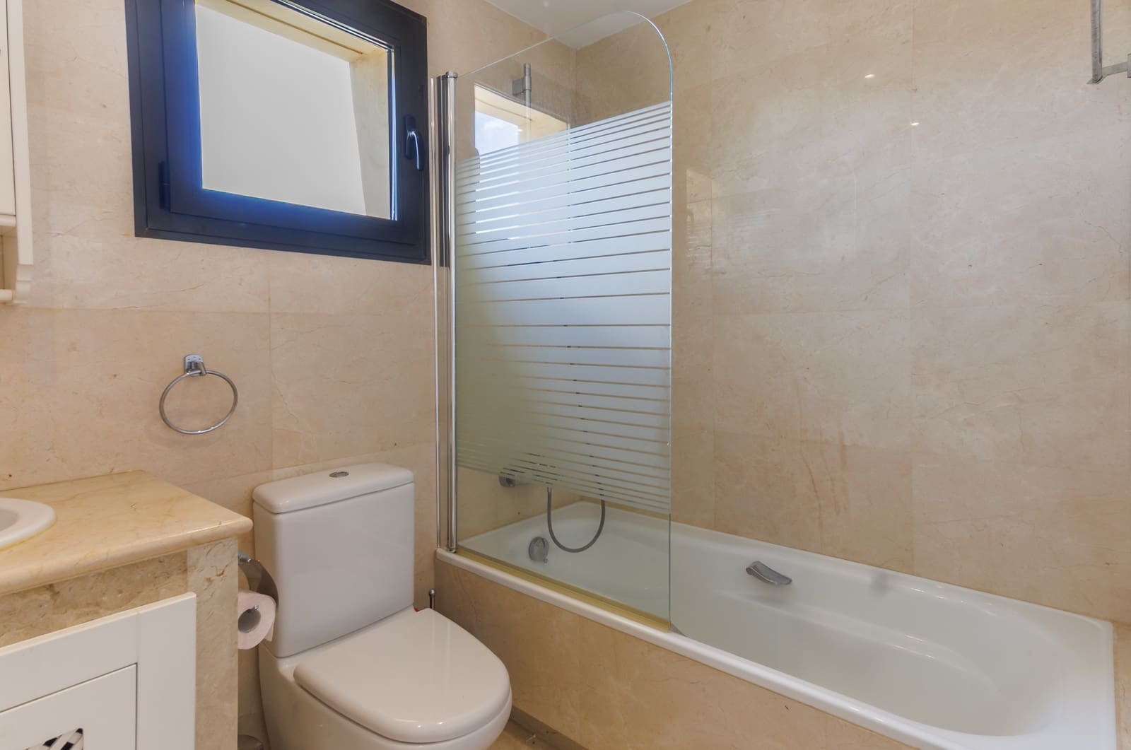 2 sovrum Takvåning till salu i Roda med pool garage - 244 950 € (Ref: 10004641)