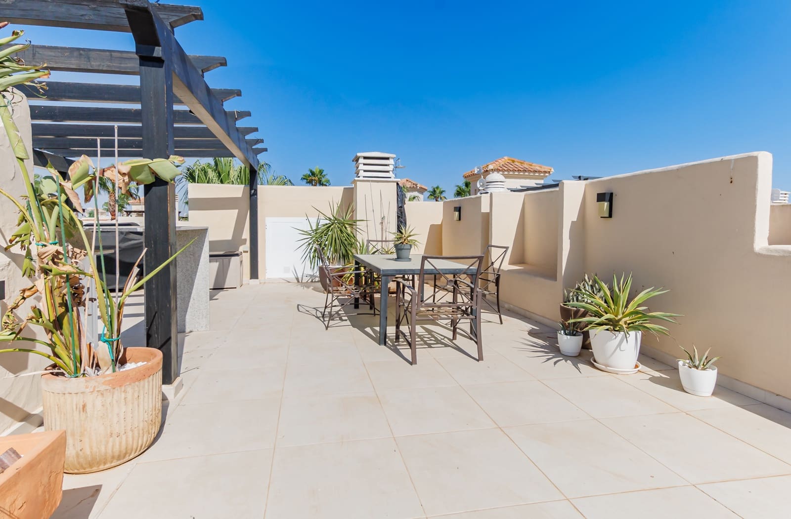 2 slaapkamer Penthouse te koop in Roda met zwembad garage - € 279.950 (Ref: 10016686)
