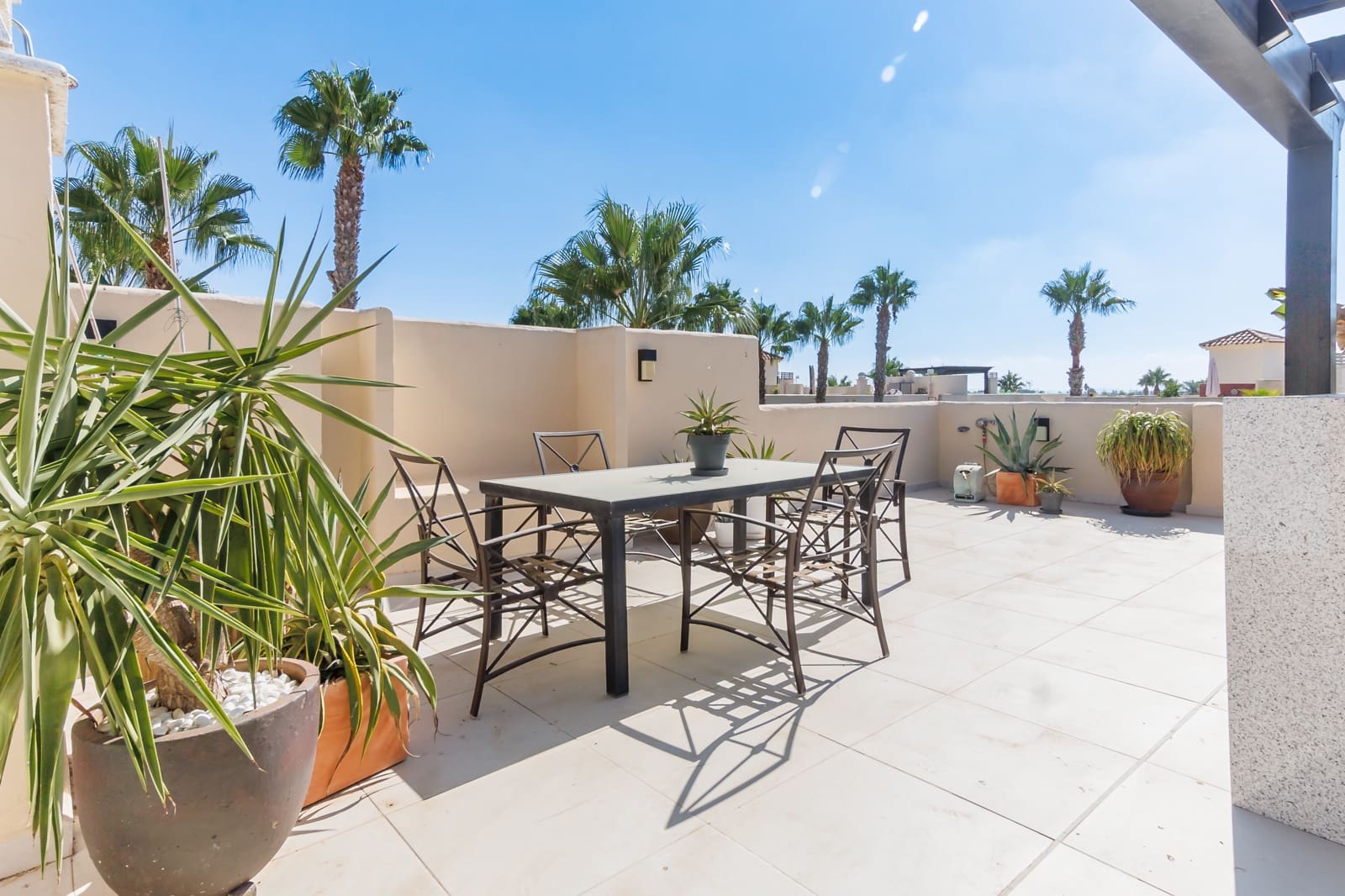 2 slaapkamer Penthouse te koop in Roda met zwembad garage - € 279.950 (Ref: 10016686)