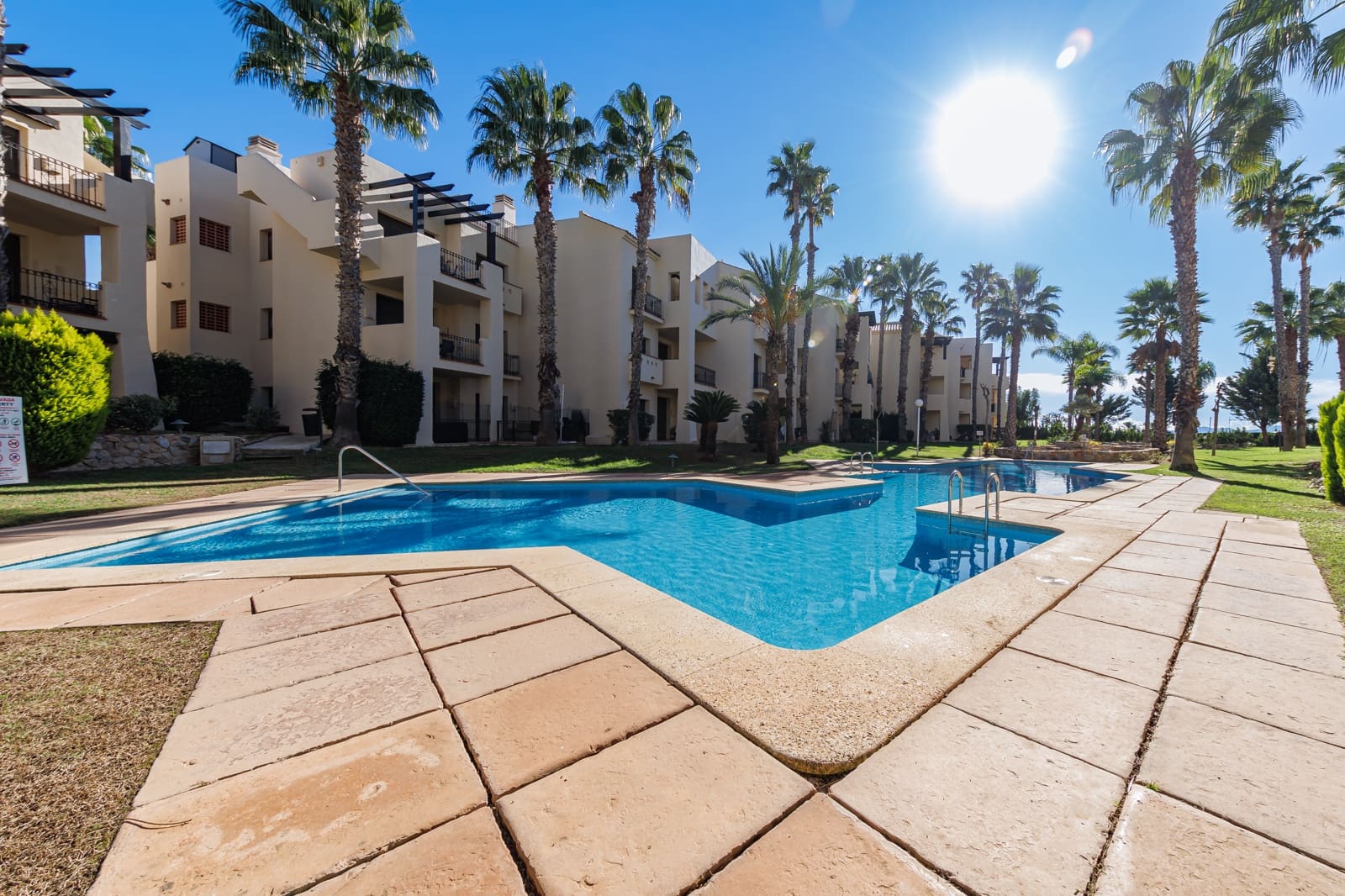 2 slaapkamer Penthouse te koop in Roda met zwembad garage - € 279.950 (Ref: 10016686)