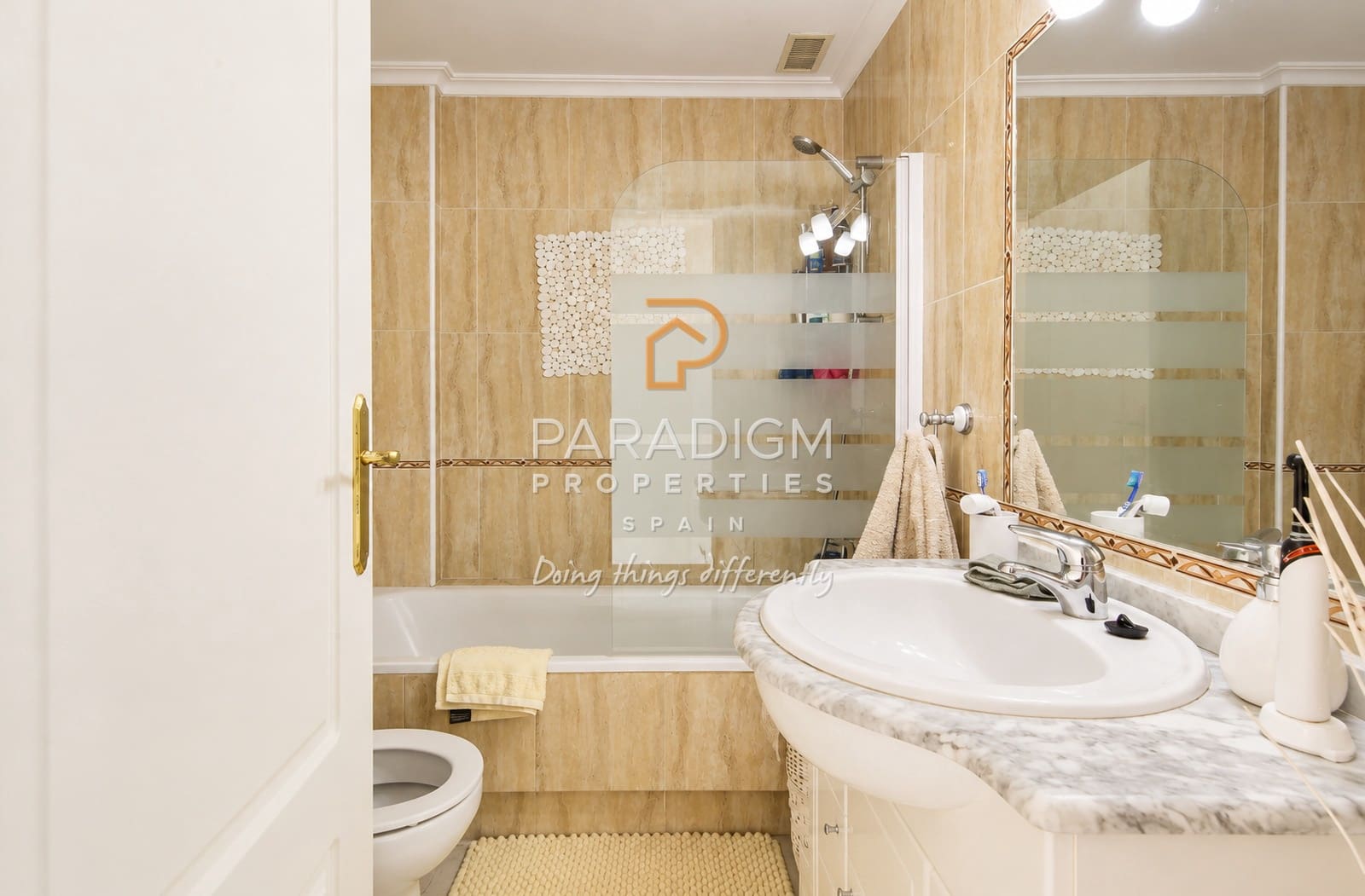 Casa de 2 habitaciones en Dolores De Pacheco en venta con piscina garaje - 144.950 € (Ref: 10081989)
