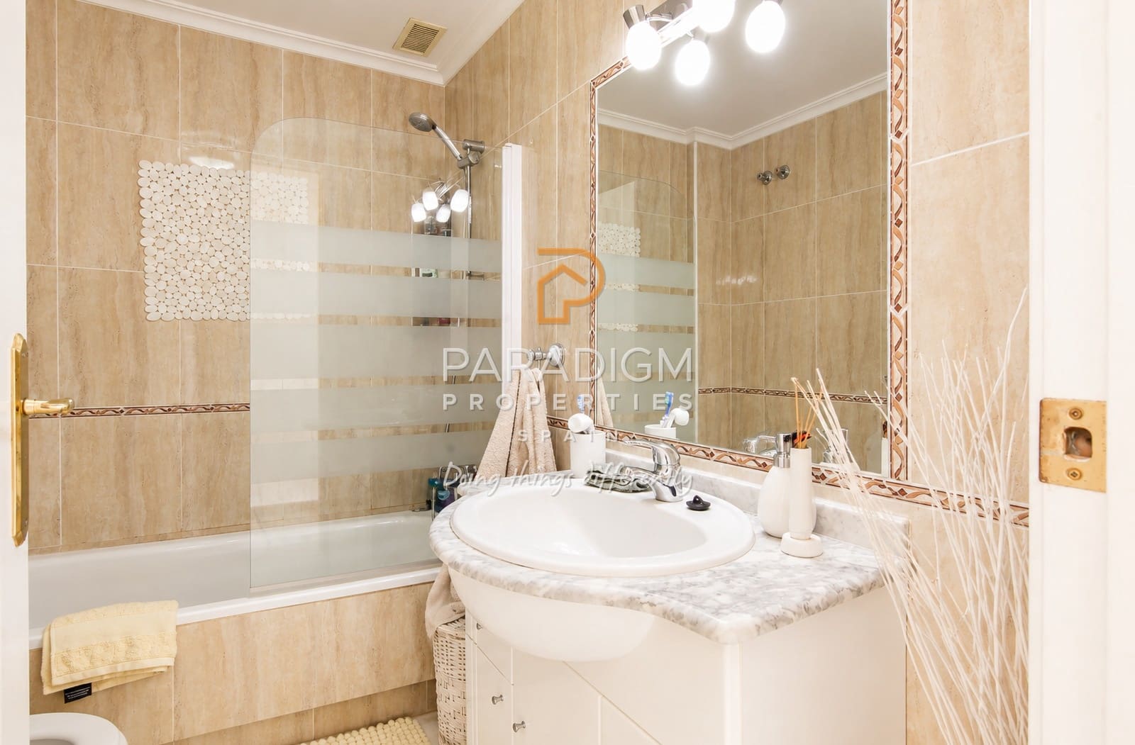Casa de 2 habitaciones en Dolores De Pacheco en venta con piscina garaje - 144.950 € (Ref: 10081989)