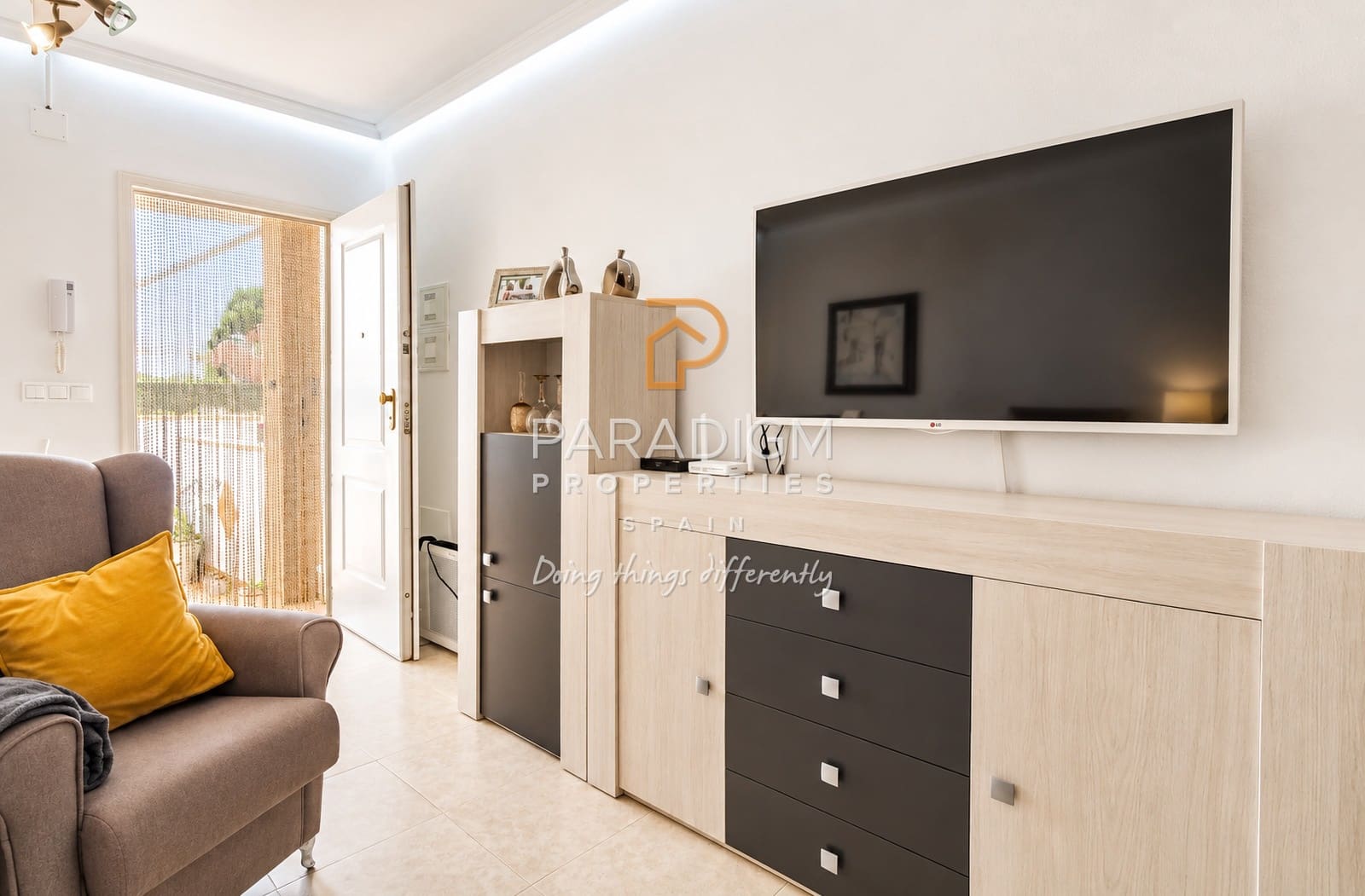 Casa de 2 habitaciones en Dolores De Pacheco en venta con piscina garaje - 144.950 € (Ref: 10081989)