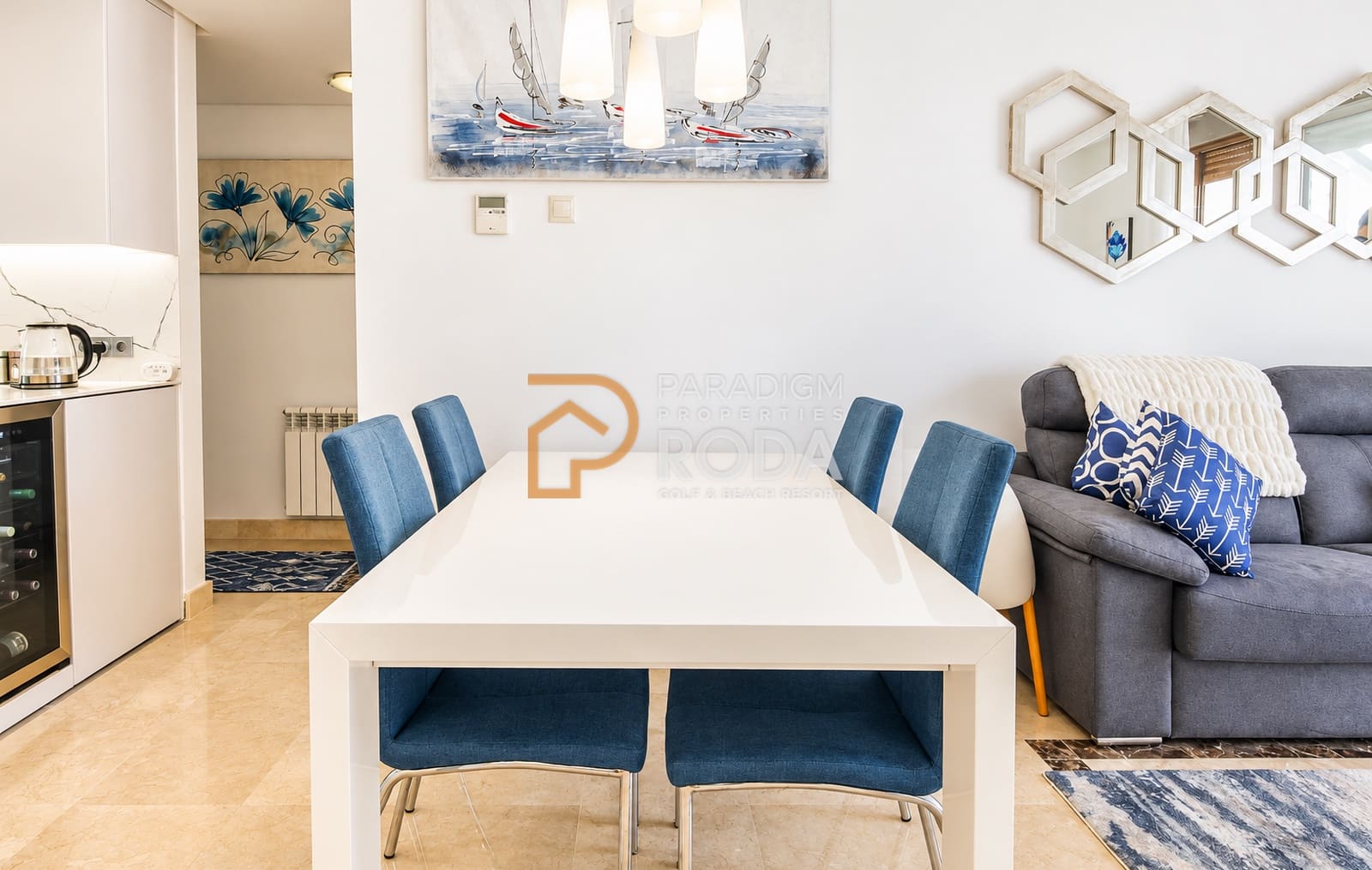 Ático de 2 habitaciones en Roda en venta con piscina garaje - 274.950 € (Ref: 10082171)