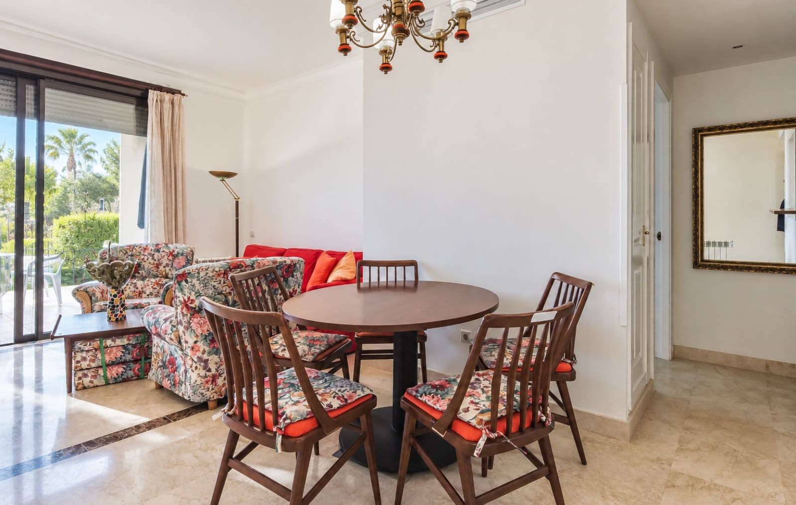 2 soverom Leilighet til salgs i Roda med svømmebasseng garasje - € 219 950 (Ref: 10091022)