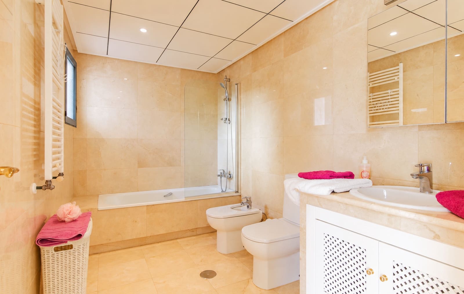 4 bedroom Villa for sale in Roda with pool garage - € 724,900 (Ref: 10130133)