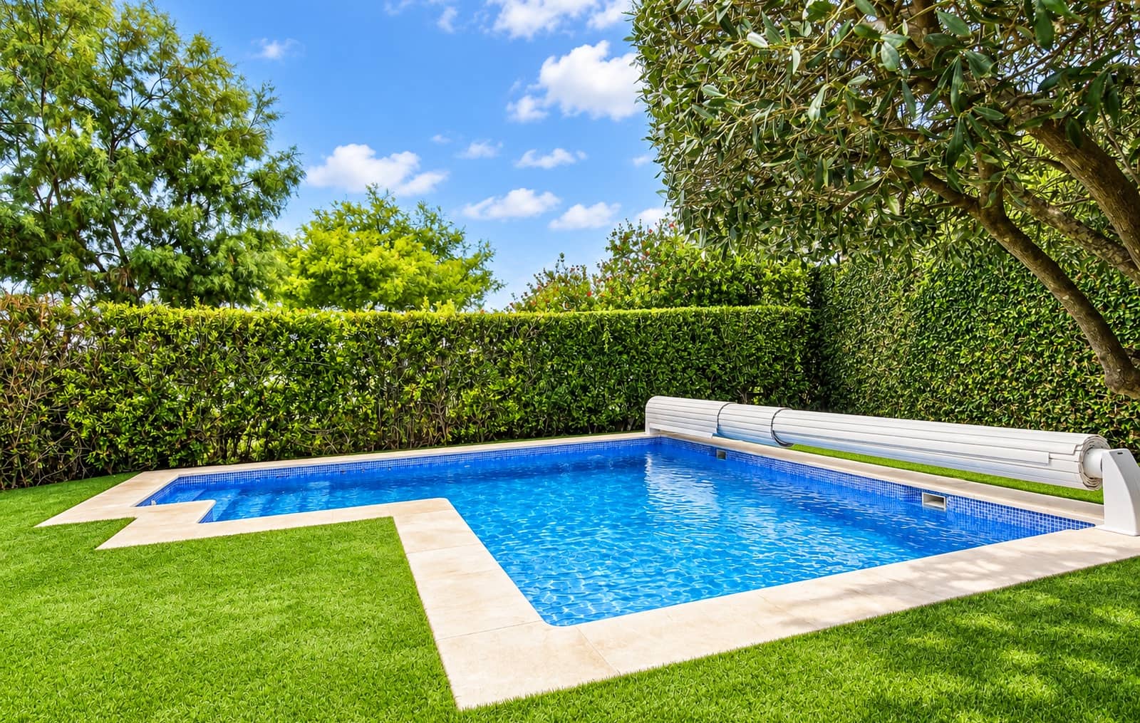 4 bedroom Villa for sale in Roda with pool garage - € 724,900 (Ref: 10130133)