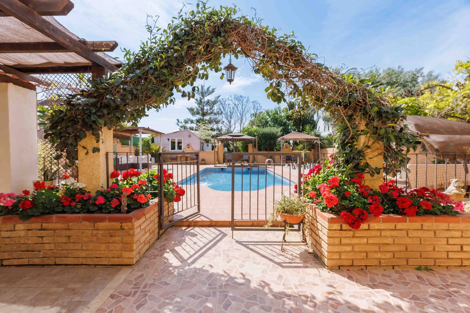 4 slaapkamer Finca/Landhuis te koop in Pozo Estrecho met zwembad garage - € 229.950 (Ref: 10159897)