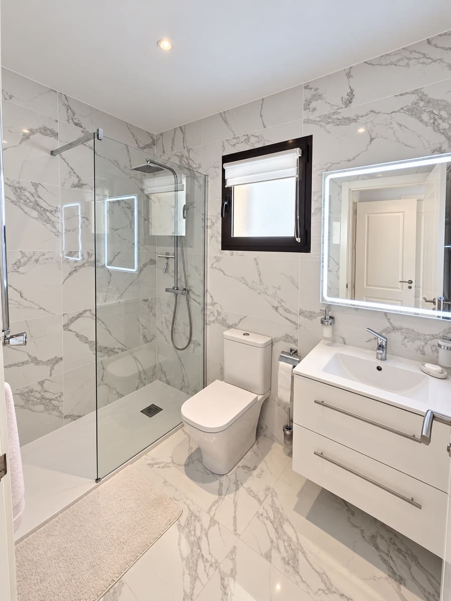 Ático de 2 habitaciones en Roda en venta con piscina garaje - 274.950 € (Ref: 10168888)