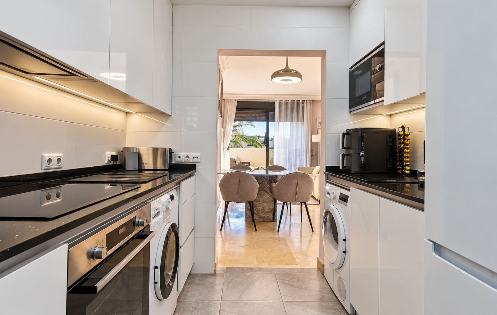 Ático de 2 habitaciones en Roda en venta con piscina garaje - 274.950 € (Ref: 10168888)