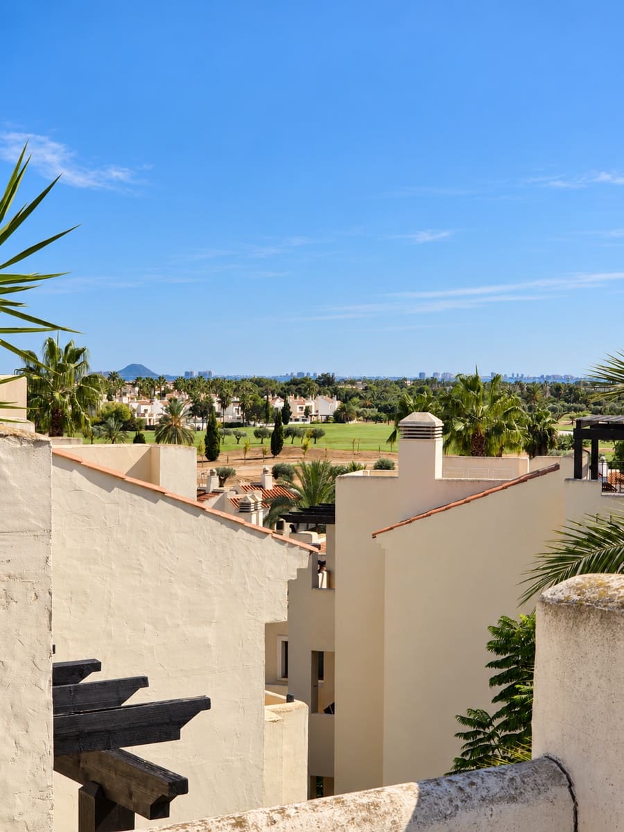 Ático de 2 habitaciones en Roda en venta con piscina garaje - 274.950 € (Ref: 10168888)