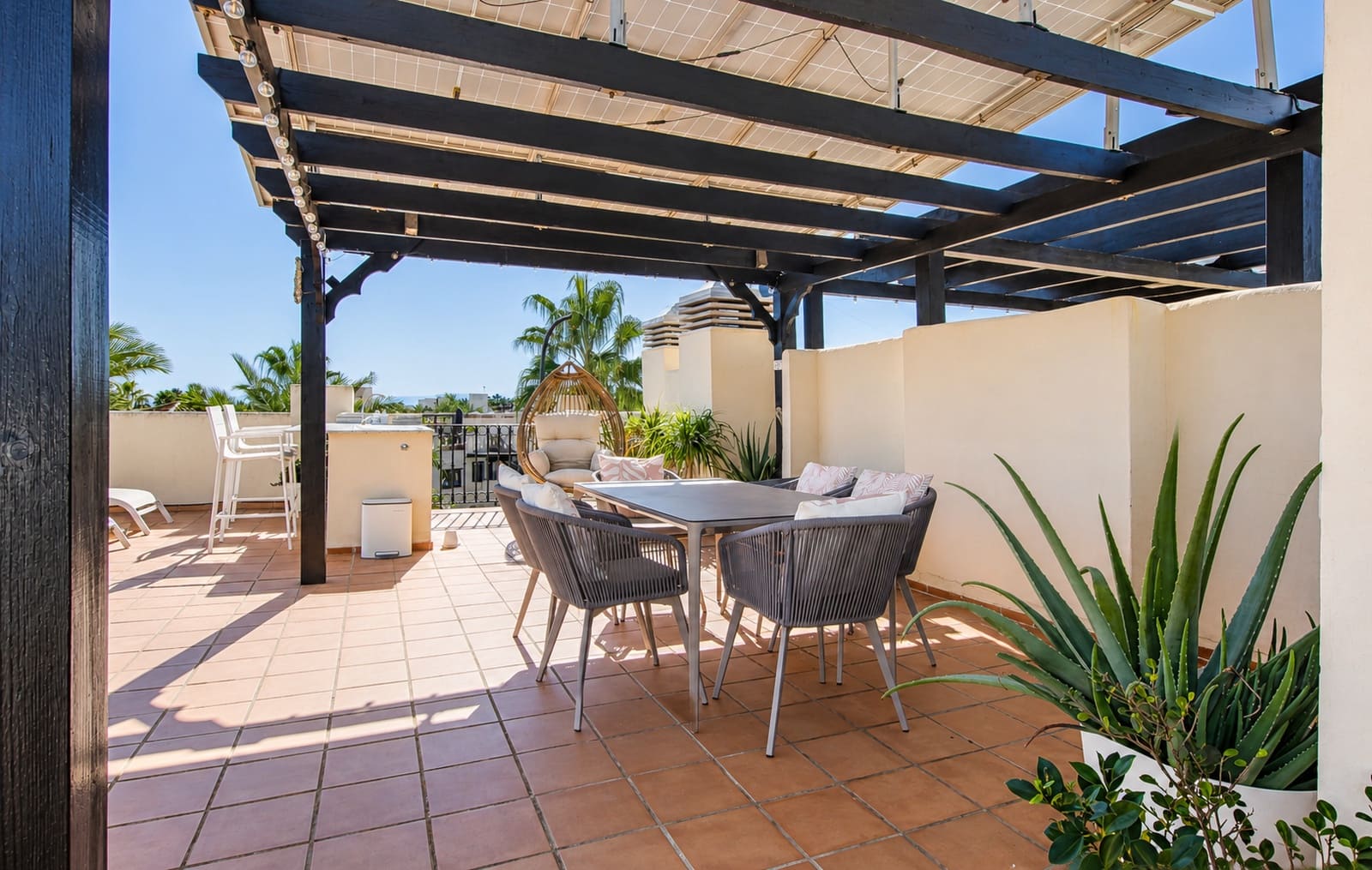 Ático de 2 habitaciones en Roda en venta con piscina garaje - 274.950 € (Ref: 10168888)
